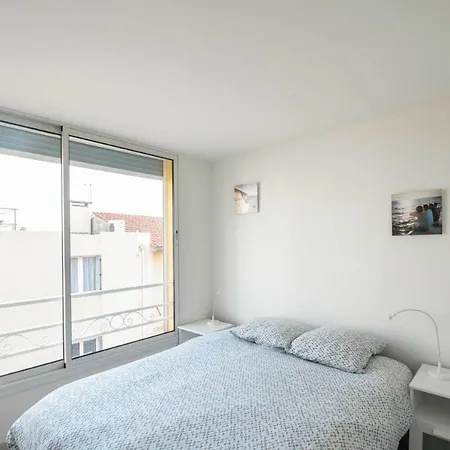 Coup De Coeur: Duplex Centre Vue & Port 방돌